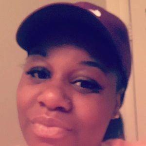 Meet your Posher, Raynasia